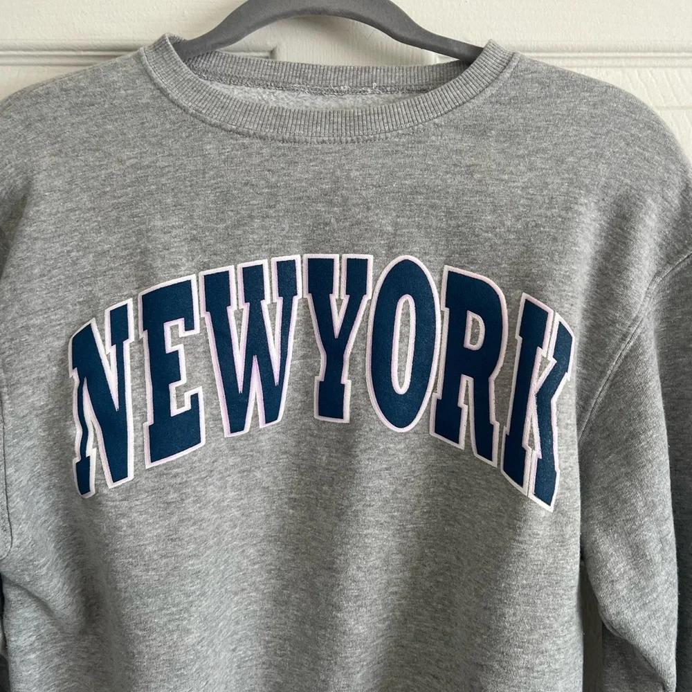 Gray New York Sweatshirt Xsmall - Picture 3 of 3